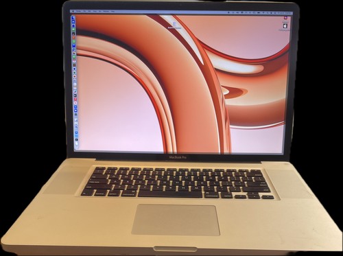Almost perfect macbookpro - almost, 17"macbookpro