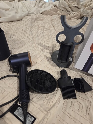 Dyson supersonic professional - dyson,
