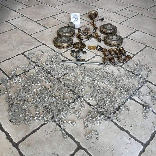 Lampadario vintage smontato