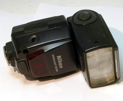 Nikon 800 speedlight flash - sb-800,