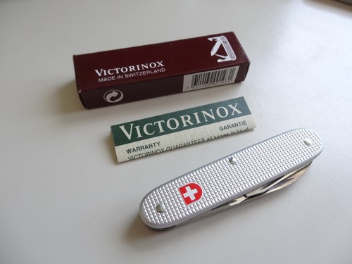 Coltello militare svizzero