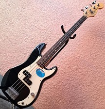 Fender P Bass Jr PRECISION BASS Solid Body Basso Elettrico Deluxe