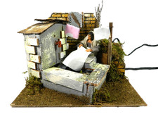 Lavandaia in Movimento + Fontana Panni Gocciolanti Cm 21x25x18h Pastori Presepe