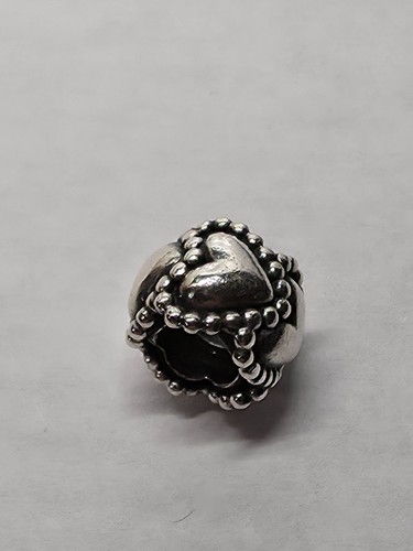 Charm pandora cuore amore - pandora,