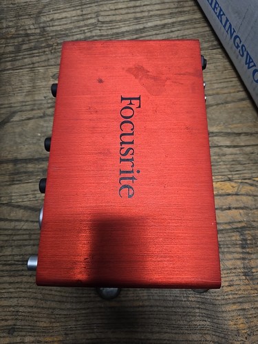 Focusrite scarlett 2i4 - focusrite,
