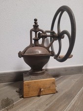 Macinacaffè Da Tavolo In Ghisa - Tre Spade - XX Secolo