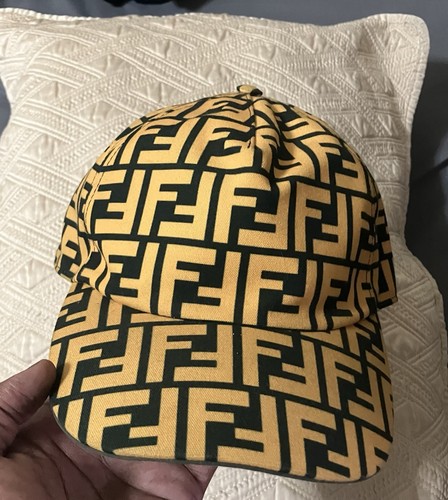 Cappello fendi - cappello,