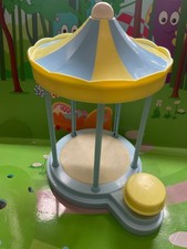 Giostra Gazebo Nel Giardino