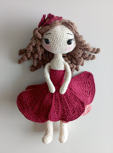 Bambola amigurumi fatto a - fatto,