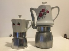 2 CAFFETTIERA IN CERAMICA anni