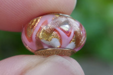 Perlina in vetro artistico vintage italiana Murano oro giallo 9 kt e multicolore