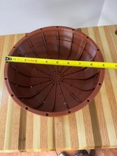 9" round plastic root