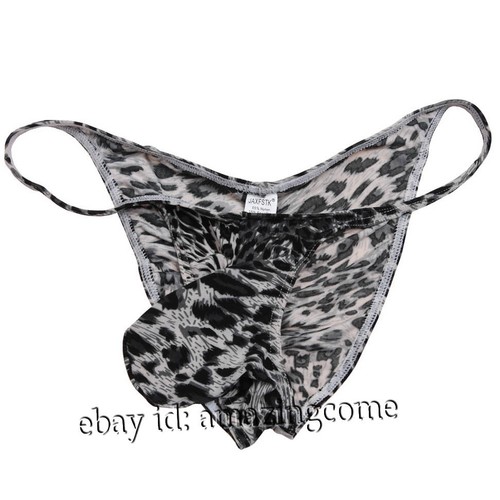 Bikini uomo leopardato posa