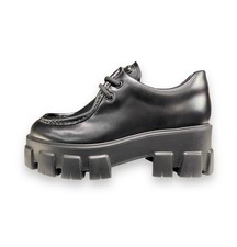 Prada Monolith in Pelle