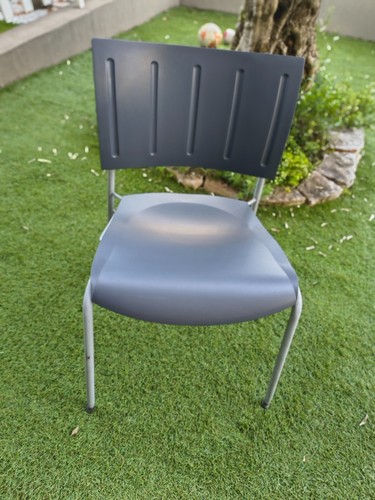 Sedia design marca tecno