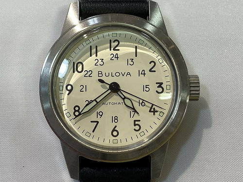 Orologio analogico automatico