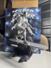 Statua SILVER SURFER HARD HERO