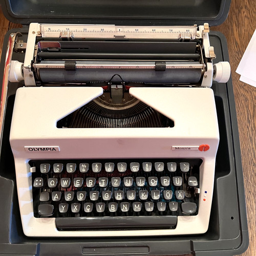 Macchina scrivere vintage - scrivere,