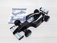 1/10 Tamiya F201 con ricambi