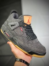 Nuovo Levi's x Jordan 4 Retro