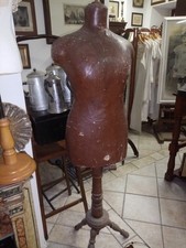 Manichino in legno antico primi '900 da sartoria marchio Roma abiti antichi
