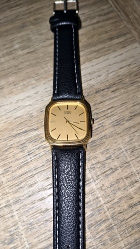 Seiko quartz vintage - seiko,