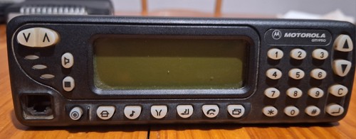 Motorola gm950 uhf - 1-25w, radio
