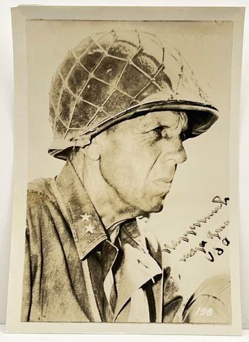 Foto militare ritratto elmetto