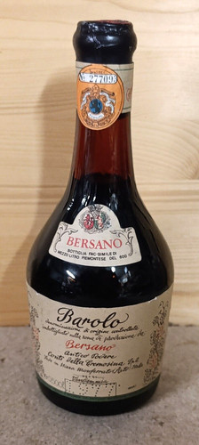 Bottiglia vino barolo 1977 - bottiglia,