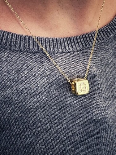 Collana con iniziale - , lettera