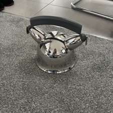 Bollitore An Alessi 9091 piano cottura in acciaio inox mamma o disegnato da Richard Sapper