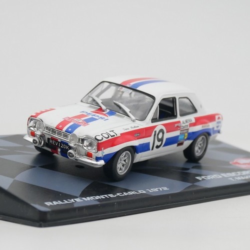 Modellino auto giocattolo ixo