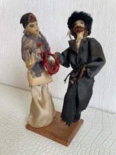 anciennes figurines danseurs