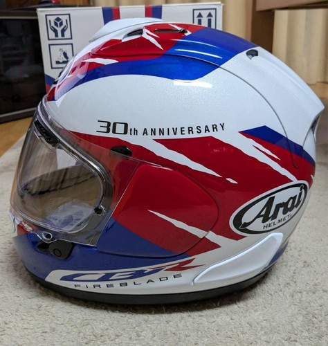 Casco arai cbr1000rr r - casco,
