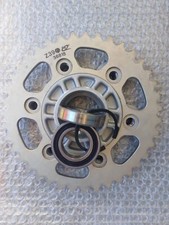 Corona Z39 e flangia orig. x Ducati Supersp.800,Monster 1000,GT 1000,Sport 1000 