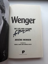 Arsene Wenger firmato Football