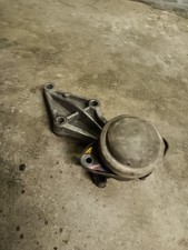 STAFFA SUPPORTO MOTORE