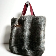 Borsa tote con ciondolo sfera