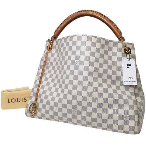 Tariff free authentic - tariff, louis
