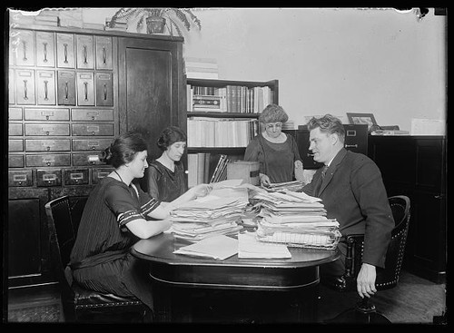 Foto 1924 lavoratori ufficio - foto:1924,
