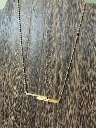 Collana barra perseveranza