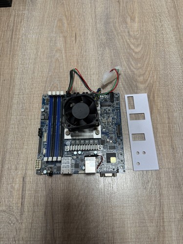 Gigabyte mj11 ec1 amd epyc - mj11-ec1,