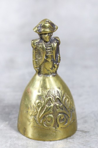 Vecchia scultura ottone - vecchia,