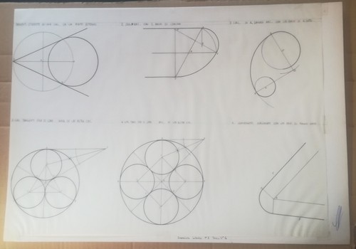 Una tavola disegno tecnico - di,