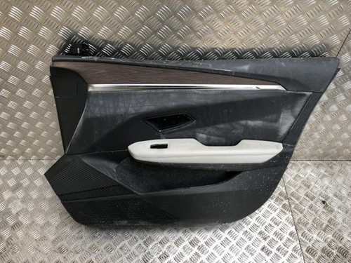 Pannello portiera anteriore