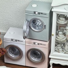 Mobili in miniatura per