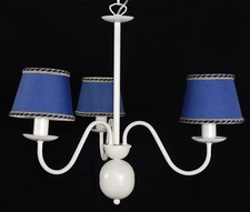 Lampadario con paralumi blu
