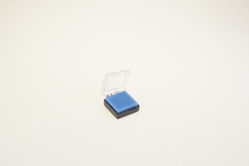 Scatola plastica pietre