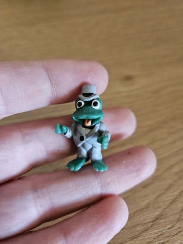 Teeny weeny families rare frog - weeny,