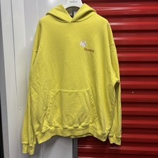 Pleasing Harry Styles Yellow